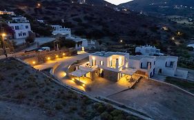 Villa & Studio Hydroussa Sea View